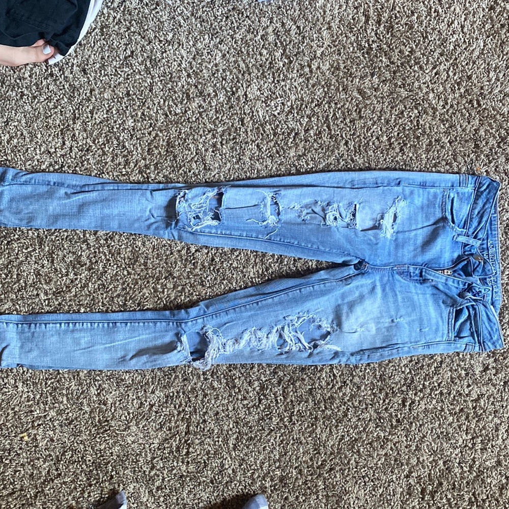 Size 4 extra long American Eagle ripped jeans